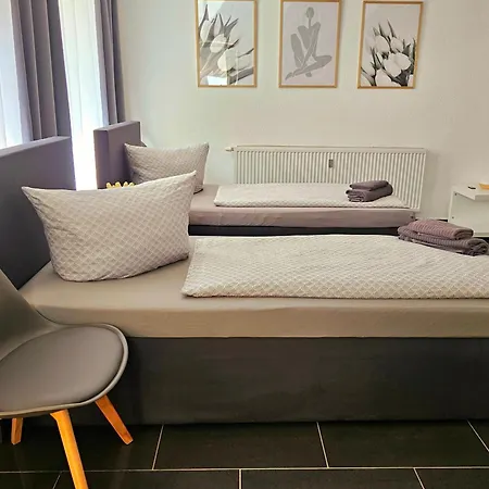 Gaesteappartement Viktoria Sinsheim Extérieur photo